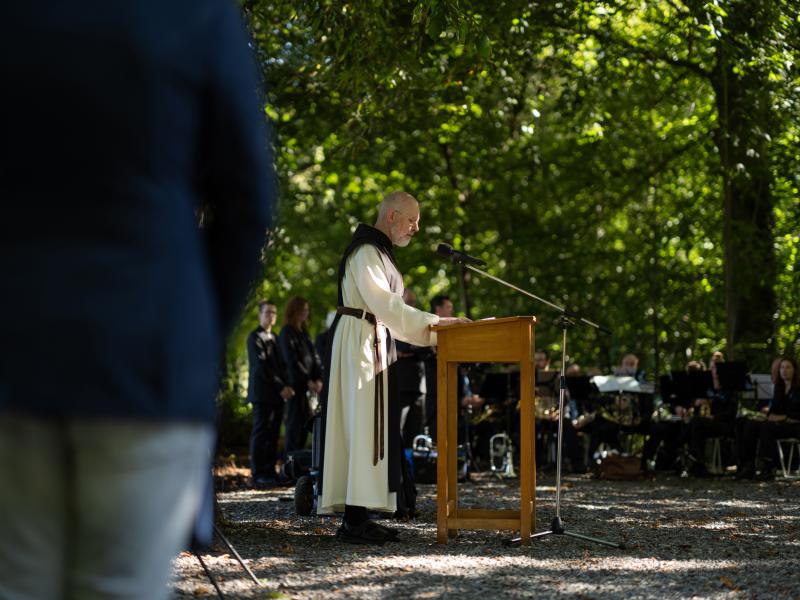 ../public/images/images/fotos/2023/Op Vleugels Der Vrijheid - 24 sept 2023 - 074.jpg